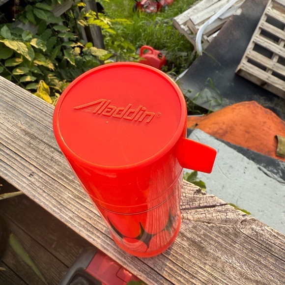 Vintage Atomic MCM Aladdin's Vanguard Thermos Bottle 1 Pint  Red & Black - Picture 3 of 6